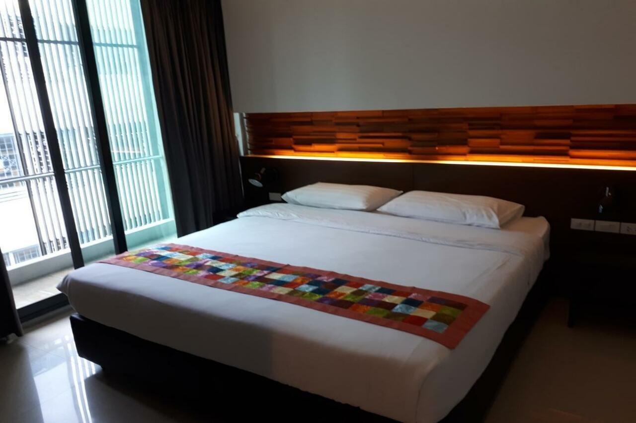 At One Inn Hualampong Bangkok Eksteriør billede