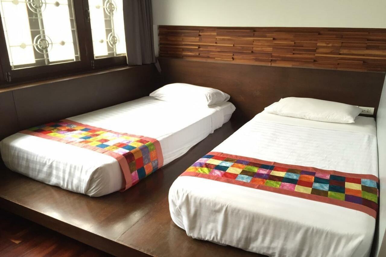 At One Inn Hualampong Bangkok Eksteriør billede