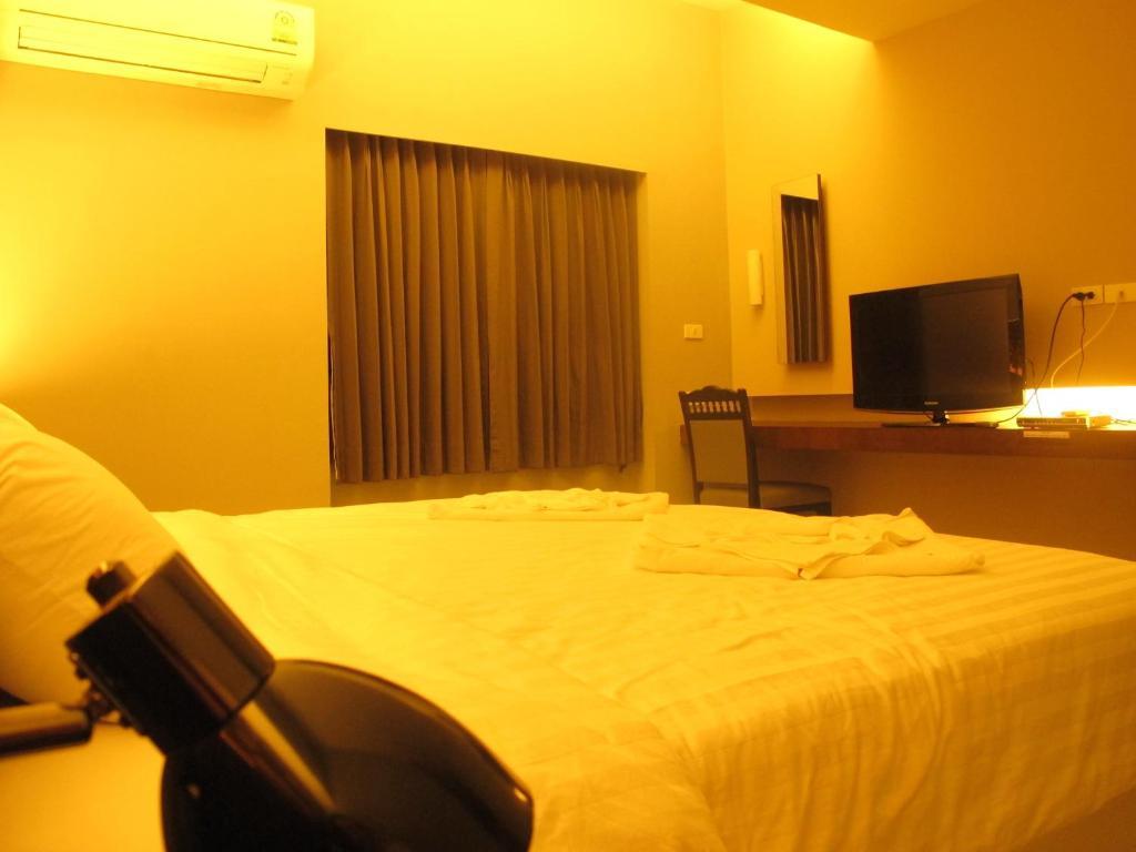 At One Inn Hualampong Bangkok Eksteriør billede