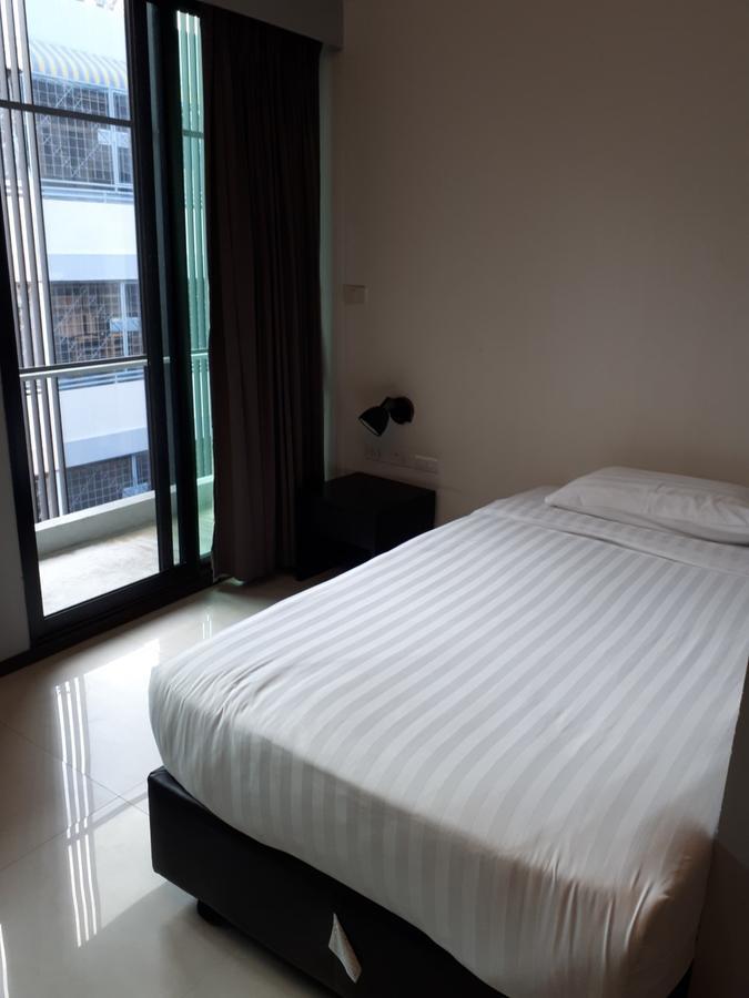 At One Inn Hualampong Bangkok Eksteriør billede