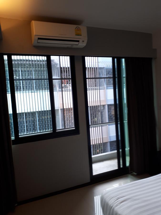 At One Inn Hualampong Bangkok Eksteriør billede